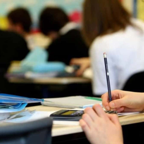 Ministrul Educației limitează durata temelor pentru elevi printr-un nou ordin