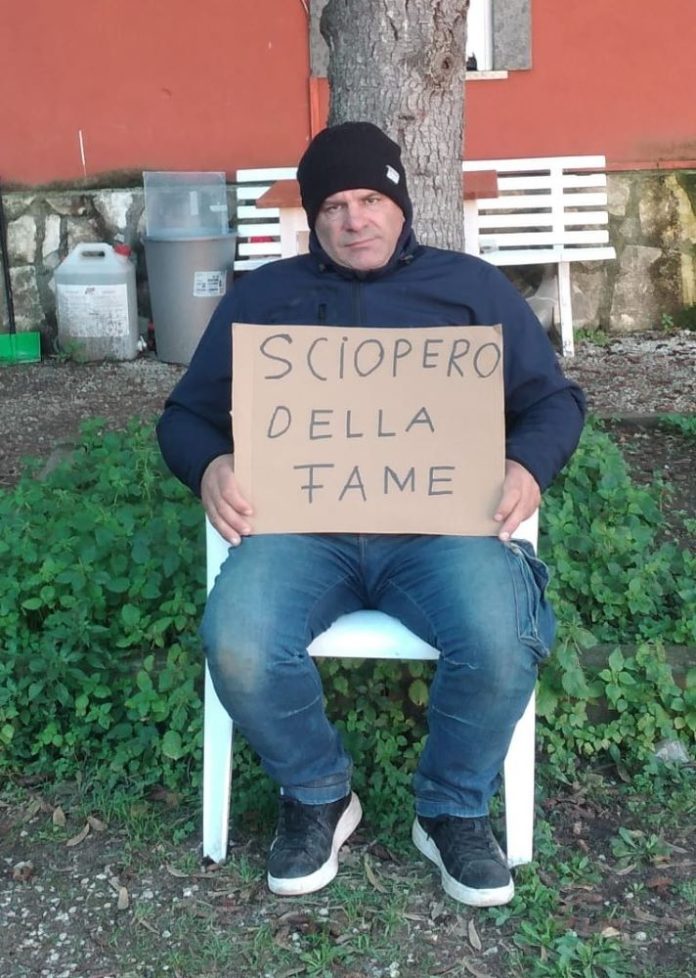 Un vrâncean din Italia face greva foamei după abuzuri și amenințări