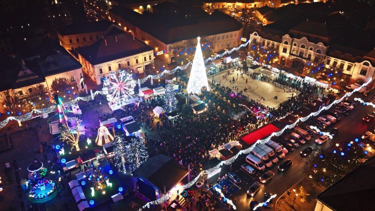 Sărbători de poveste în Baia Mare cu spectacole și tradiții pentru copii