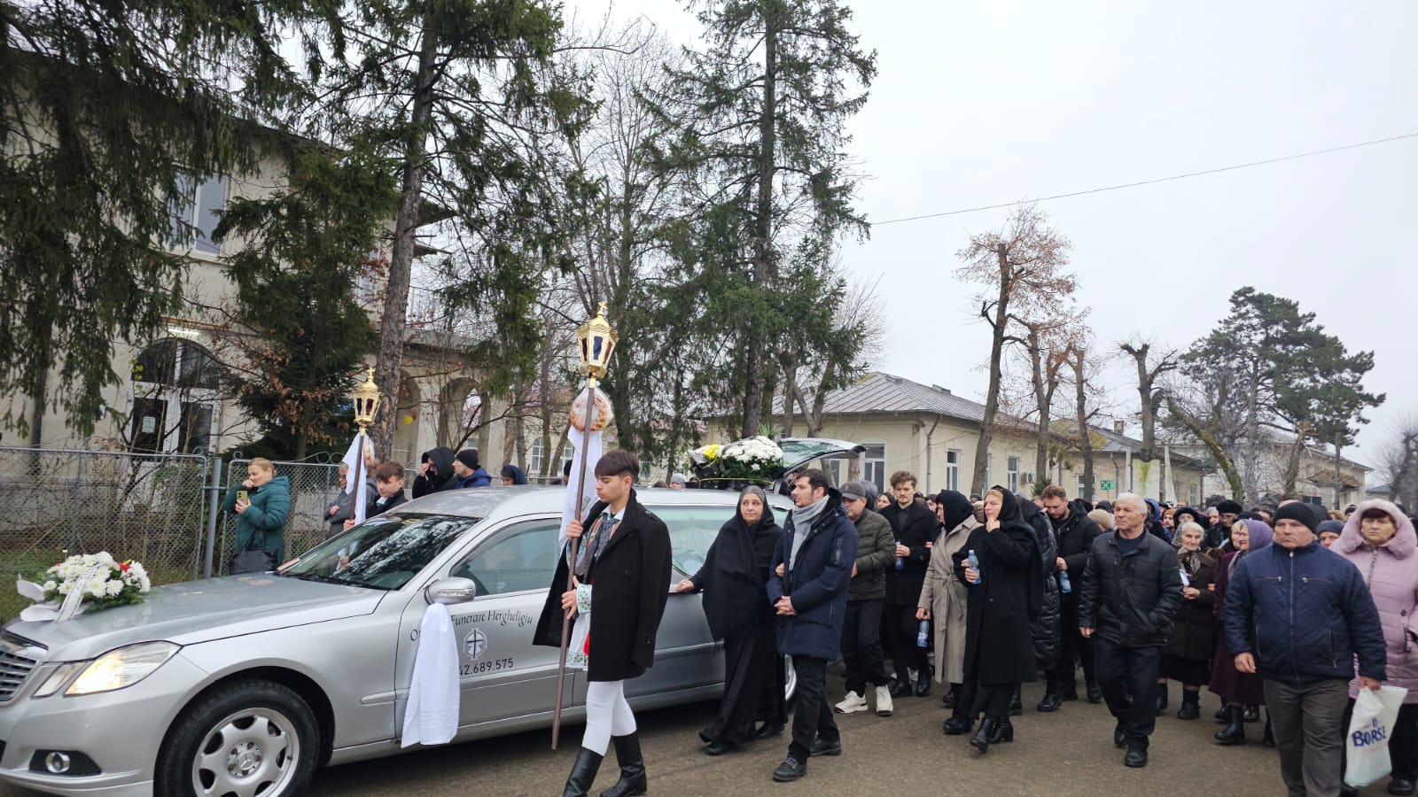 Maria Macuc, preoteasa din Săveni, condusă pe ultimul drum de comunitatea din Botoșani