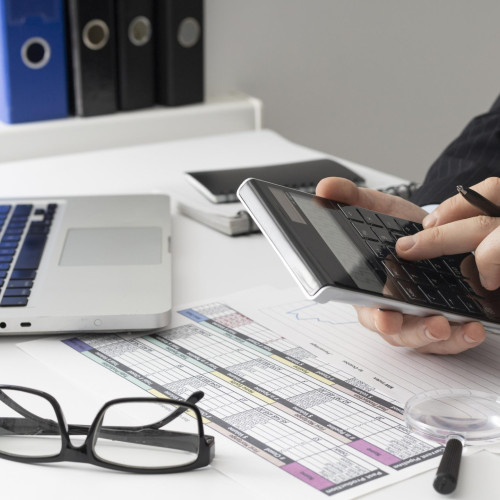 Bărbat reținut pentru înșelăciune prin falsă identitate în Alba Iulia