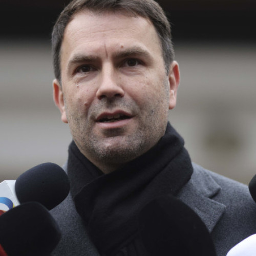 Cătălin Drulă îndeamnă bucureștenii să iasă la vot și susține efortul celor din secții