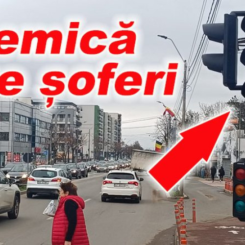 Semaforul de la Aurora Mall din Buzău, în reparații după un accident rutier