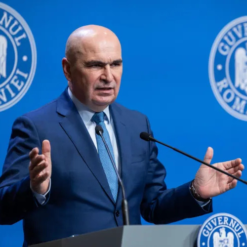 Guvernul Bolojan păstrează salariul minim la 4.050 de lei brut și în 2026