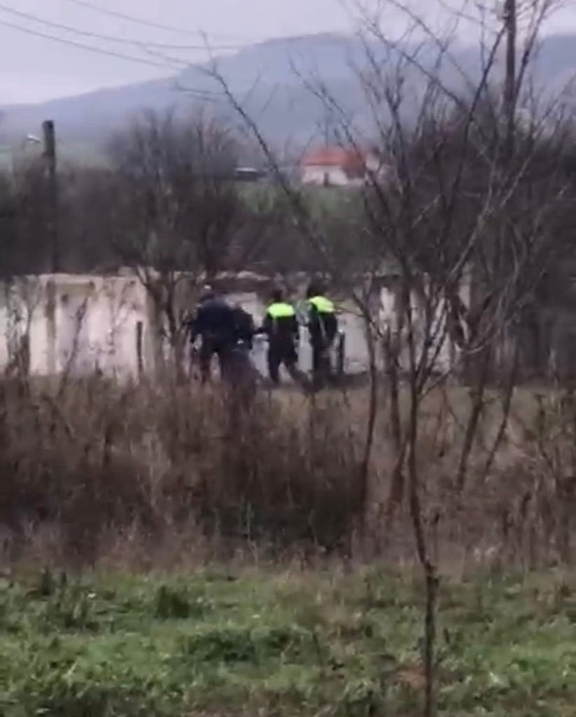 Bărbat din Gorj acuză agresiune din partea polițiștilor și jandarmilor după un incident legat de lemne