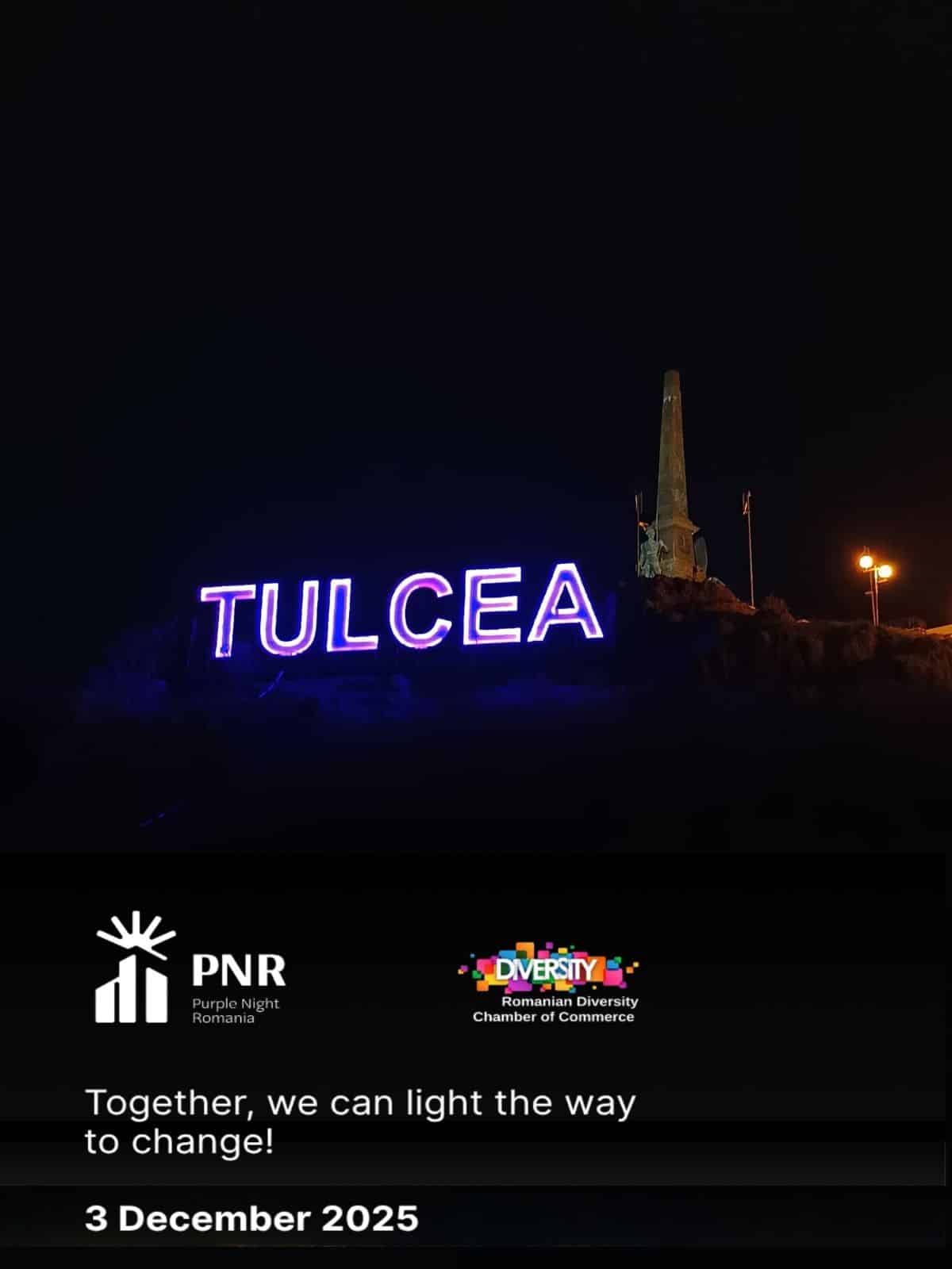 Monumente din Tulcea iluminate în violet de Ziua Internațională a Persoanelor cu Dizabilități
