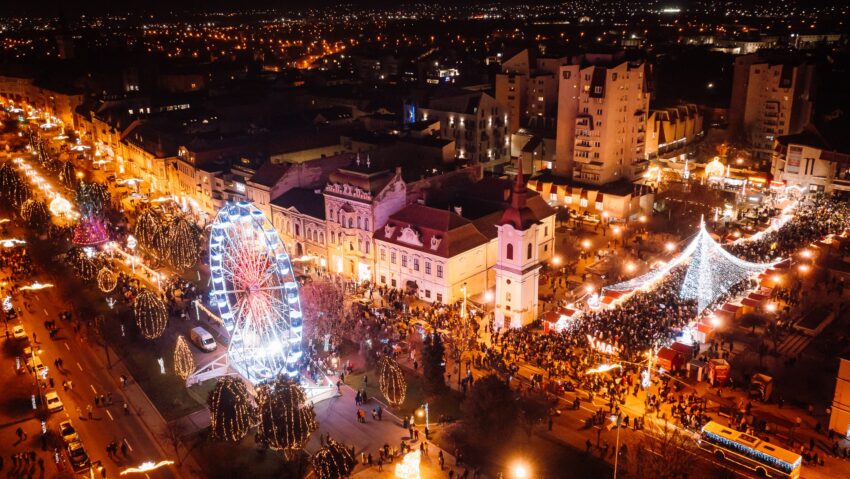 Târgul de Crăciun din Târgu Mureș se deschide vineri cu concerte și iluminat festiv