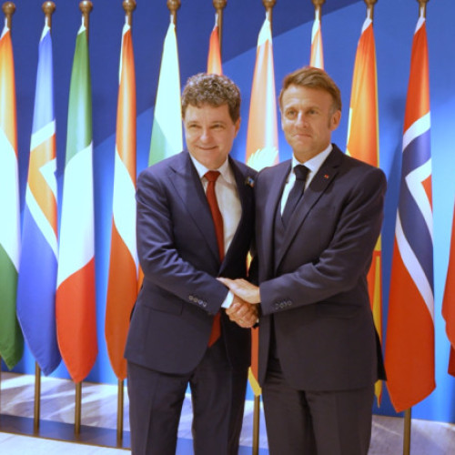 Nicuşor Dan are întrevederi importante la Paris în cadrul vizitei oficiale din Franţa