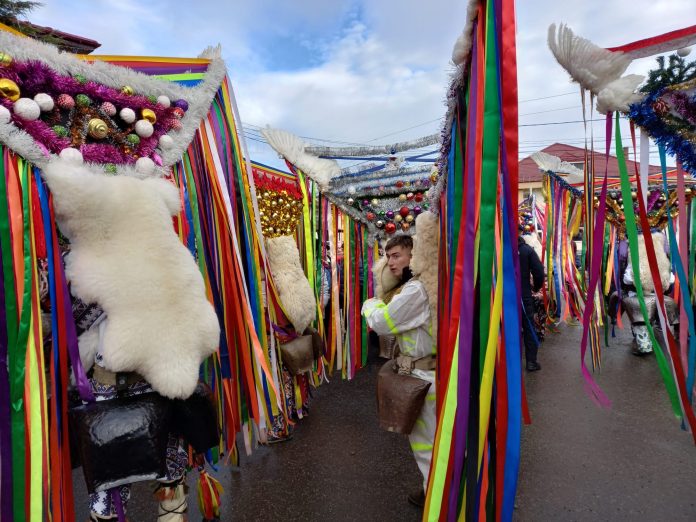 Festivalul național de datini și obiceiuri de iarnă revine în Vrancea între 19 decembrie și 7 ianuarie