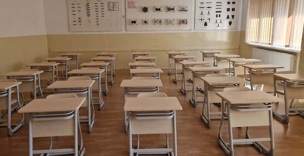 Scădere semnificativă a numărului burselor școlare de merit și sociale în 2025