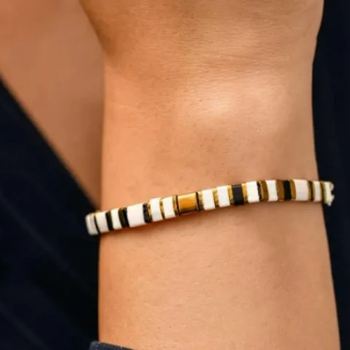 Cum să-ți alegi bijuteriile care reflectă personalitatea și stilul tău