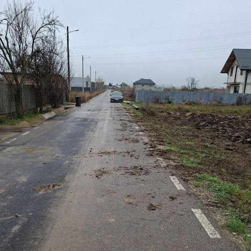 Primăria Răzvad atenționează fermierii să curețe drumurile după utilajele agricole