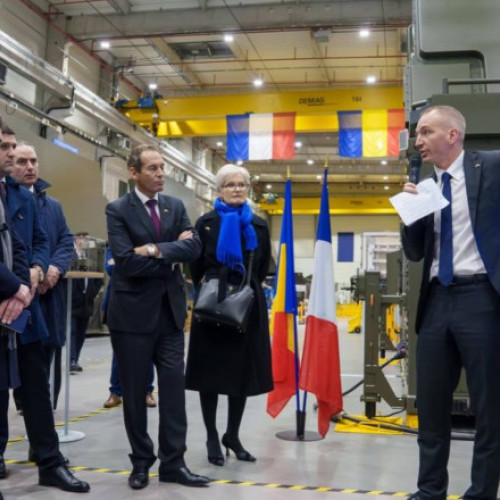 Nicuşor Dan a discutat în Franţa investiţii strategice în apărare şi tehnologie