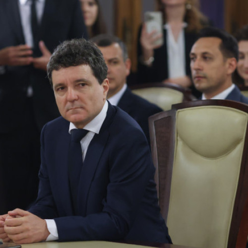 CCR amână analiza sesizării lui Nicușor Dan privind legea energiei electrice și gazelor