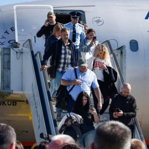 Rușii deportați din SUA primesc convocări la recrutare militară la întoarcerea în Moscova