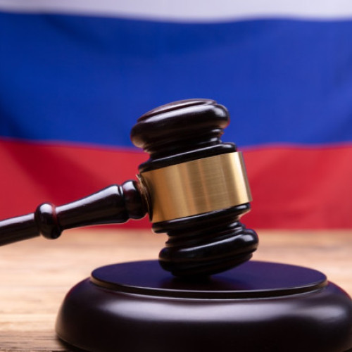 Asistent medical amendat în Rusia pentru căutarea pe internet a unor materiale considerate extremiste