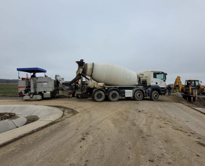 Progres în modernizarea drumului județean DJ 204E pe un sector de 18 km