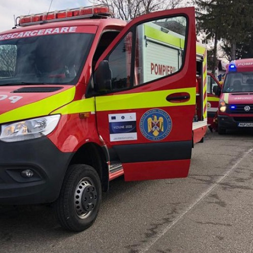 Femeie accidentată în timp ce traversa strada prin loc nepermis la Vadu Moldovei