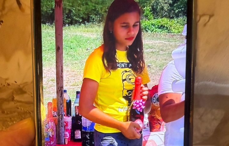 O adolescentă de 15 ani din Ilba este căutată de polițiști în Maramureș