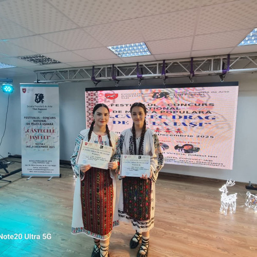 Cursantele Școlii Populare de Arte Târgu Jiu, premiante la festivalul de muzică populară de la Iași