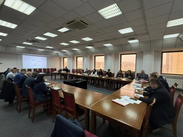 Ședință a Comisiei Județene pentru fond funciar în Maramureș: peste 400 dosare analizate