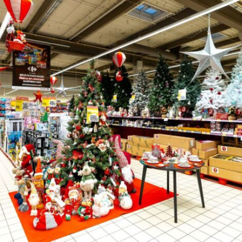 Majoritatea tinerilor din Generația Z cumpără mai mult de sărbători și sunt influențați de oferte personalizate