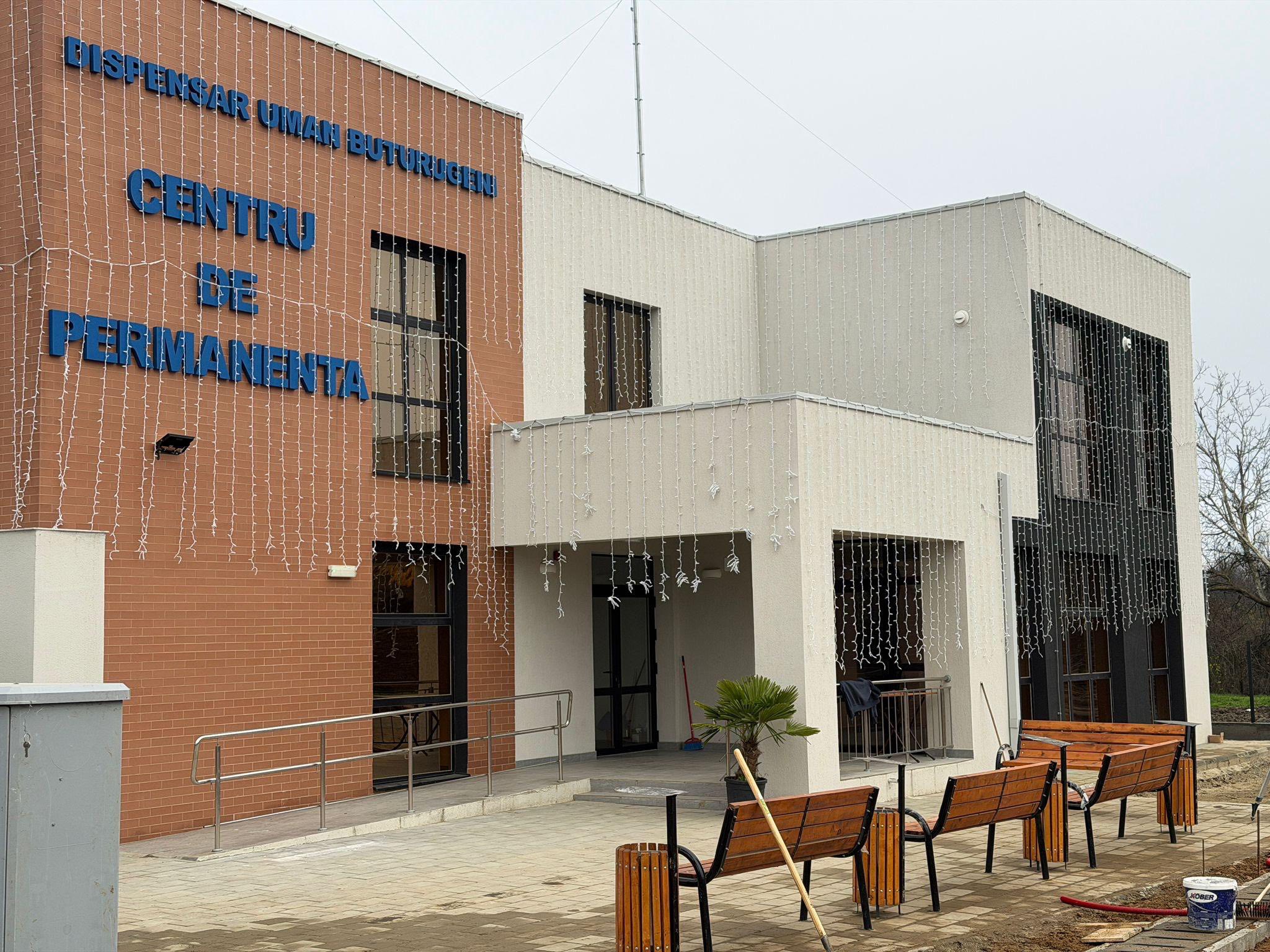 Finalizare dispensar medical cu centru de permanență la Buturugeni, județul Giurgiu