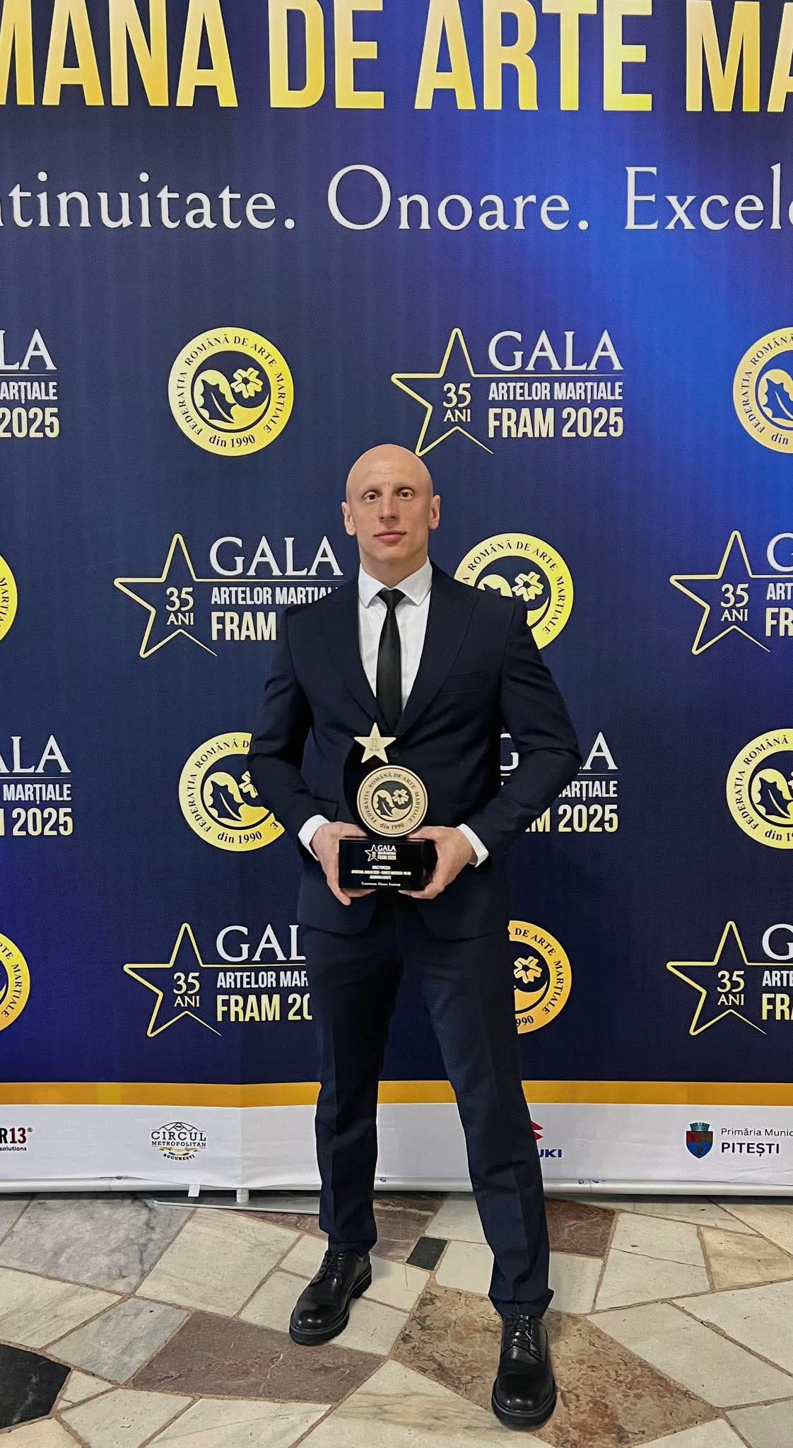 Ionuț Popescu, distins la Gala Federației Române de Arte Marțiale 2025