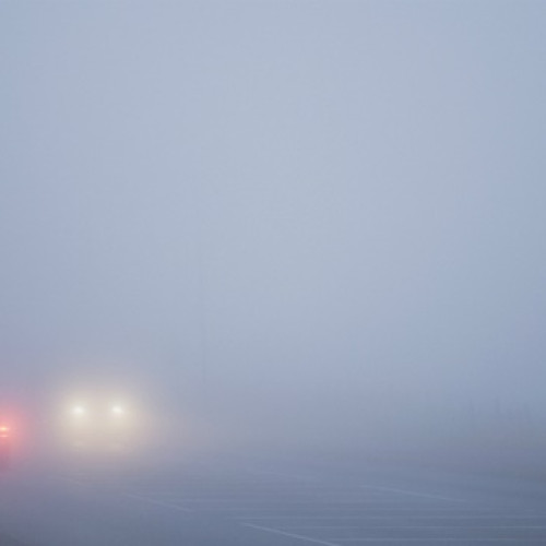 Ceața densă afectează vizibilitatea pe mai multe șosele din județul Brașov și alte regiuni