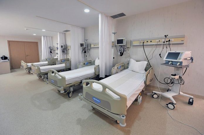 Două femei din Vrancea diagnosticate cu botulism, una în stare gravă