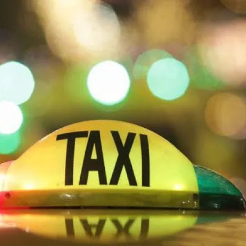 Taximetrişti din Bucureşti cercetaţi pentru furt şi transferuri ilegale de bani