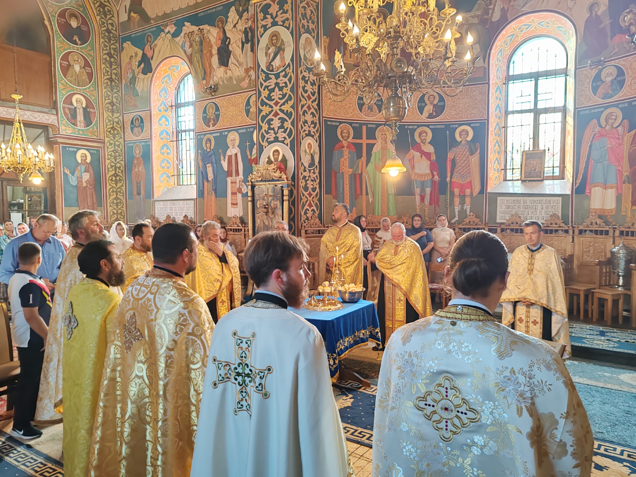 Patru parohii din Botoșani rămân fără preot în 2025, anunță Mitropolia Moldovei