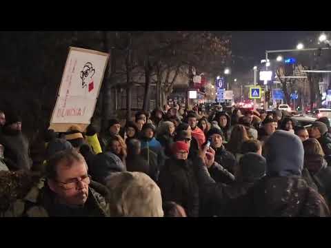 Proteste pașnice la Brașov împotriva sistemului judiciar și deciziilor controversate