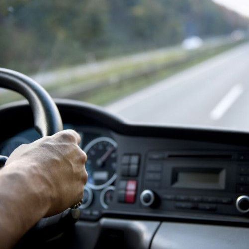 Bărbat prins conducând fără permis, după un incident cu refuz de testare alcoolică