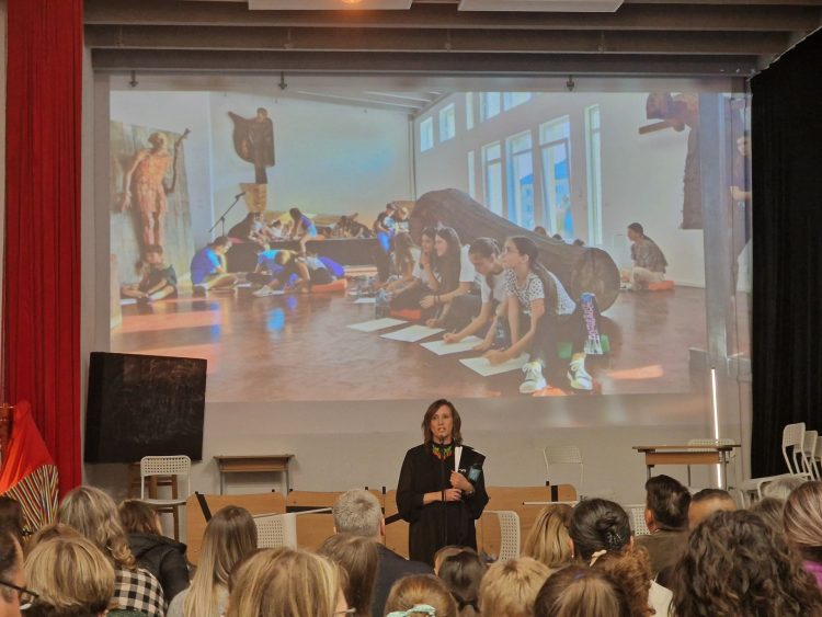 Asociația Sub Stejar a finalizat un proiect dedicat reducerii dependenței digitale a tinerilor