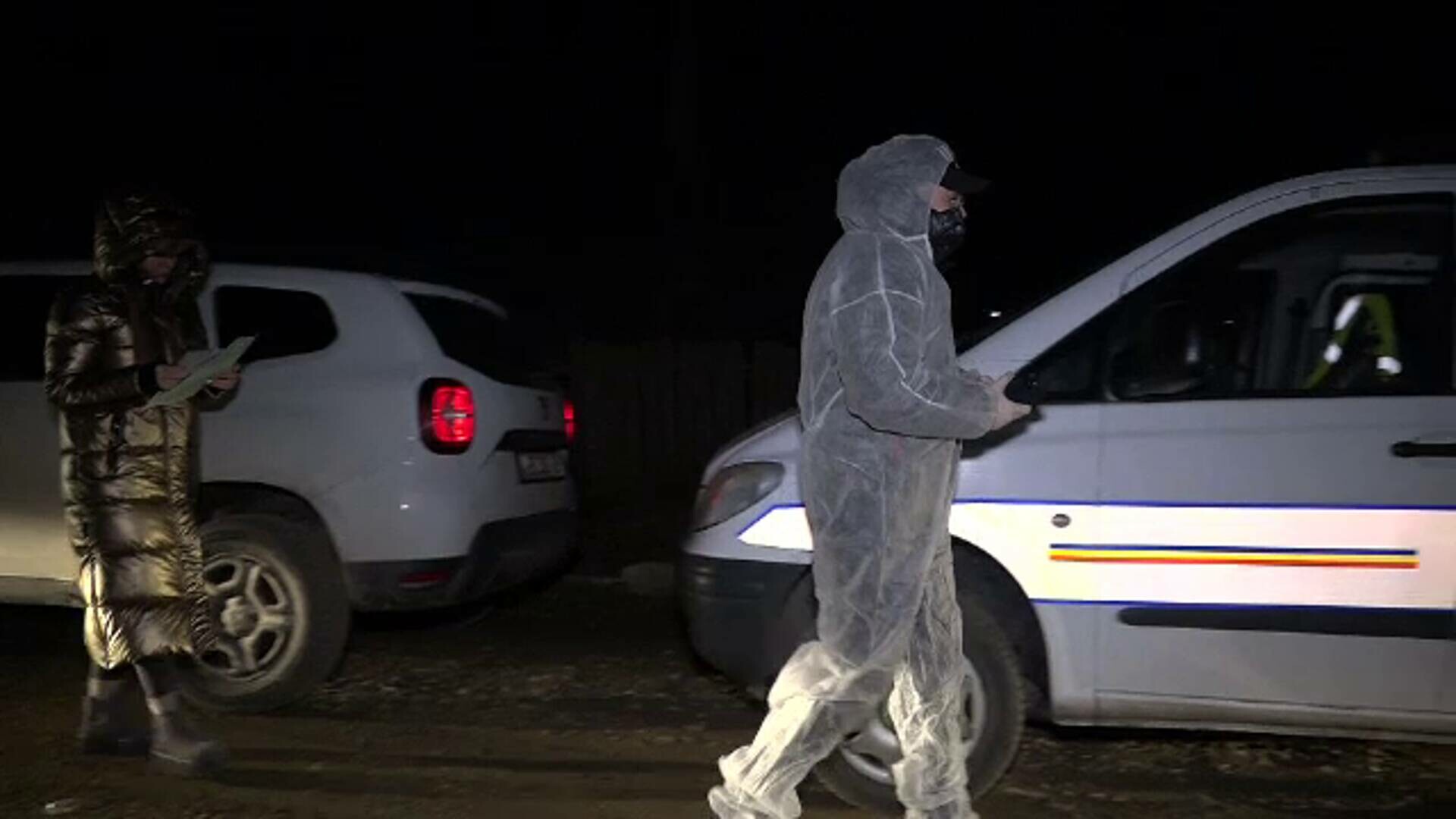 Bărbat găsit mort, înjunghiat, în casa sa din Vaslui; soția afirmă că a fost sinucidere