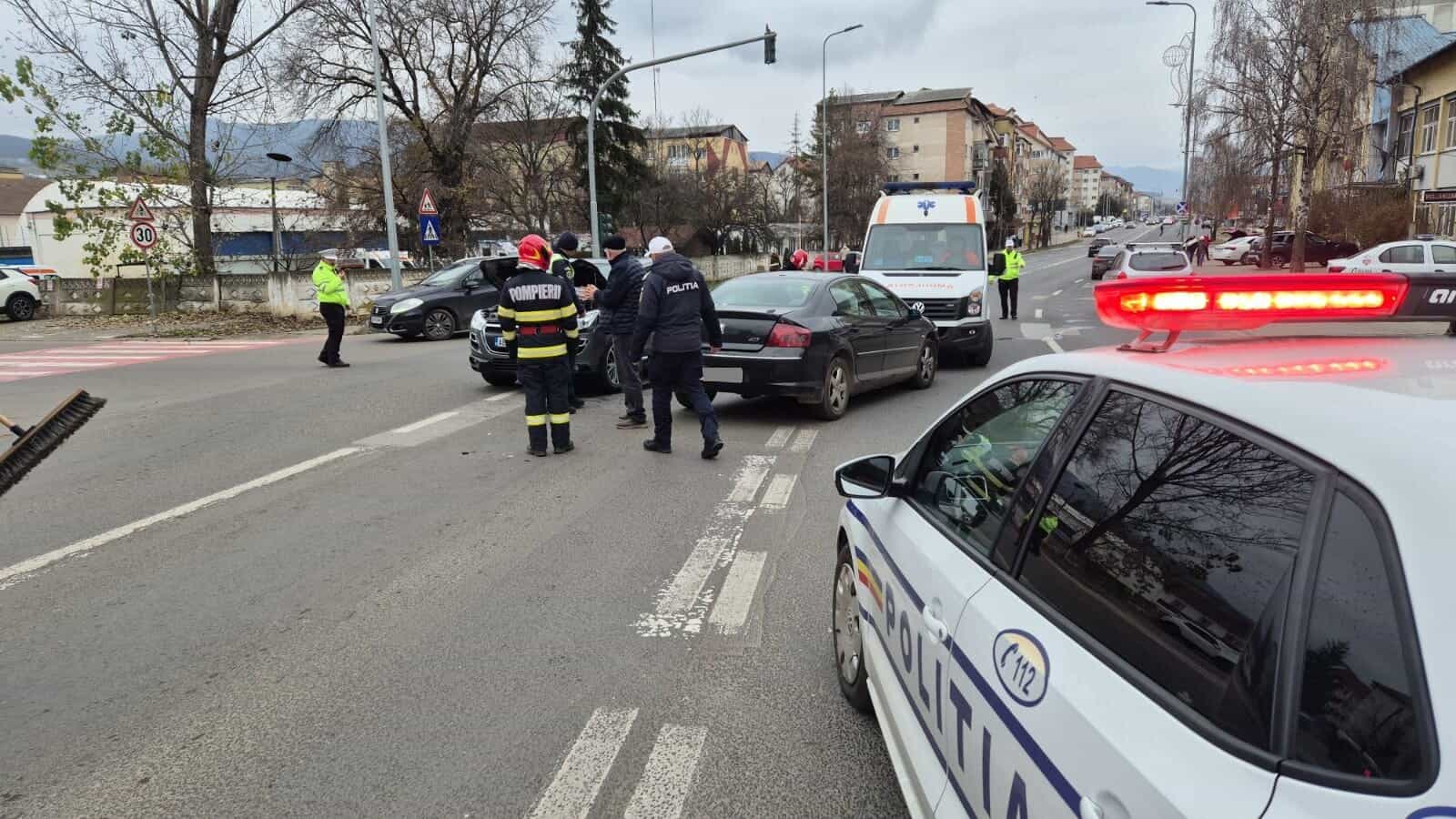 Accident cu o persoană rănită la Alba Iulia după ciocnirea a două mașini