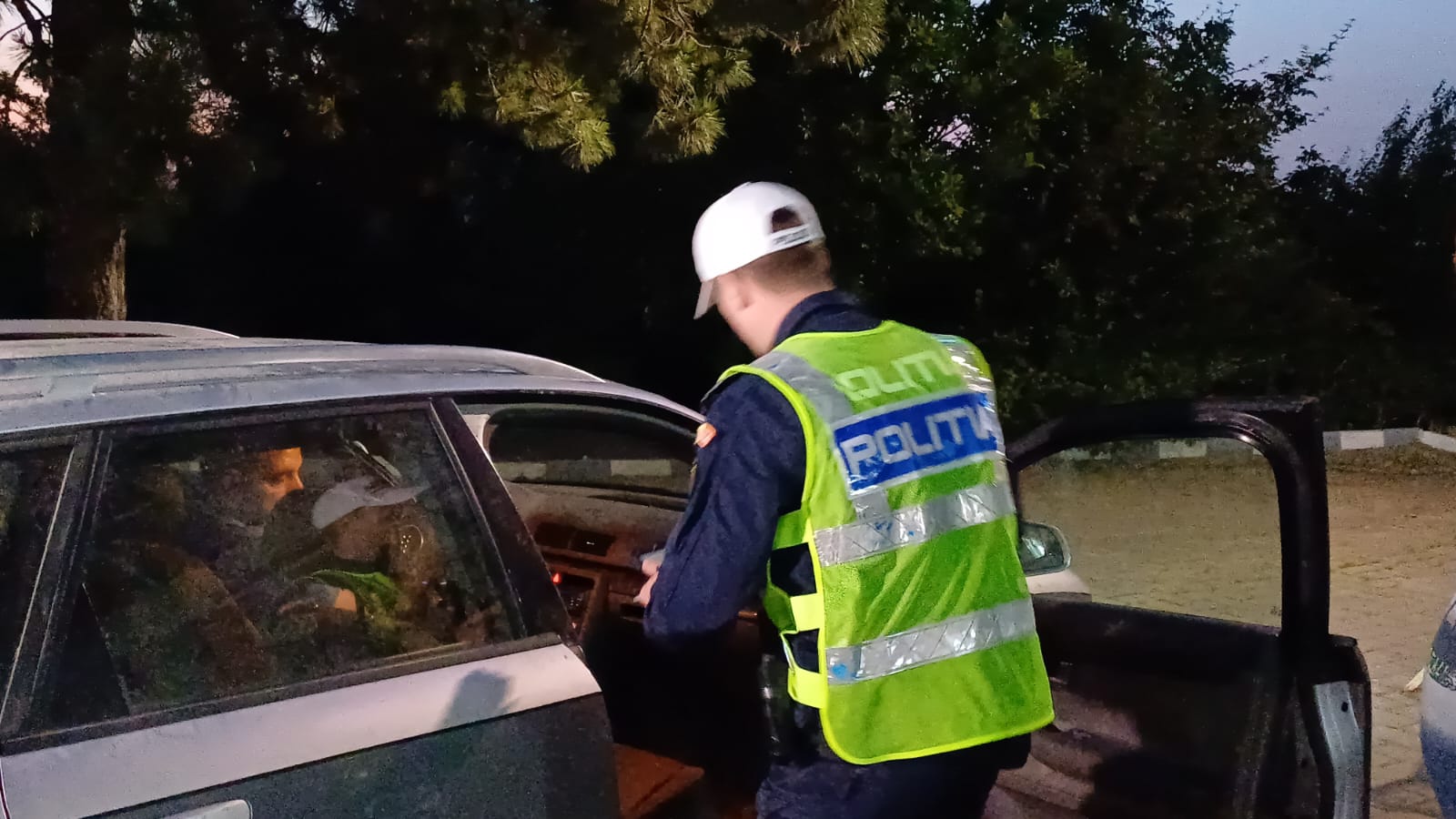 Acțiune a polițiștilor din Botoșani pentru siguranța rutieră în comuna Tudora