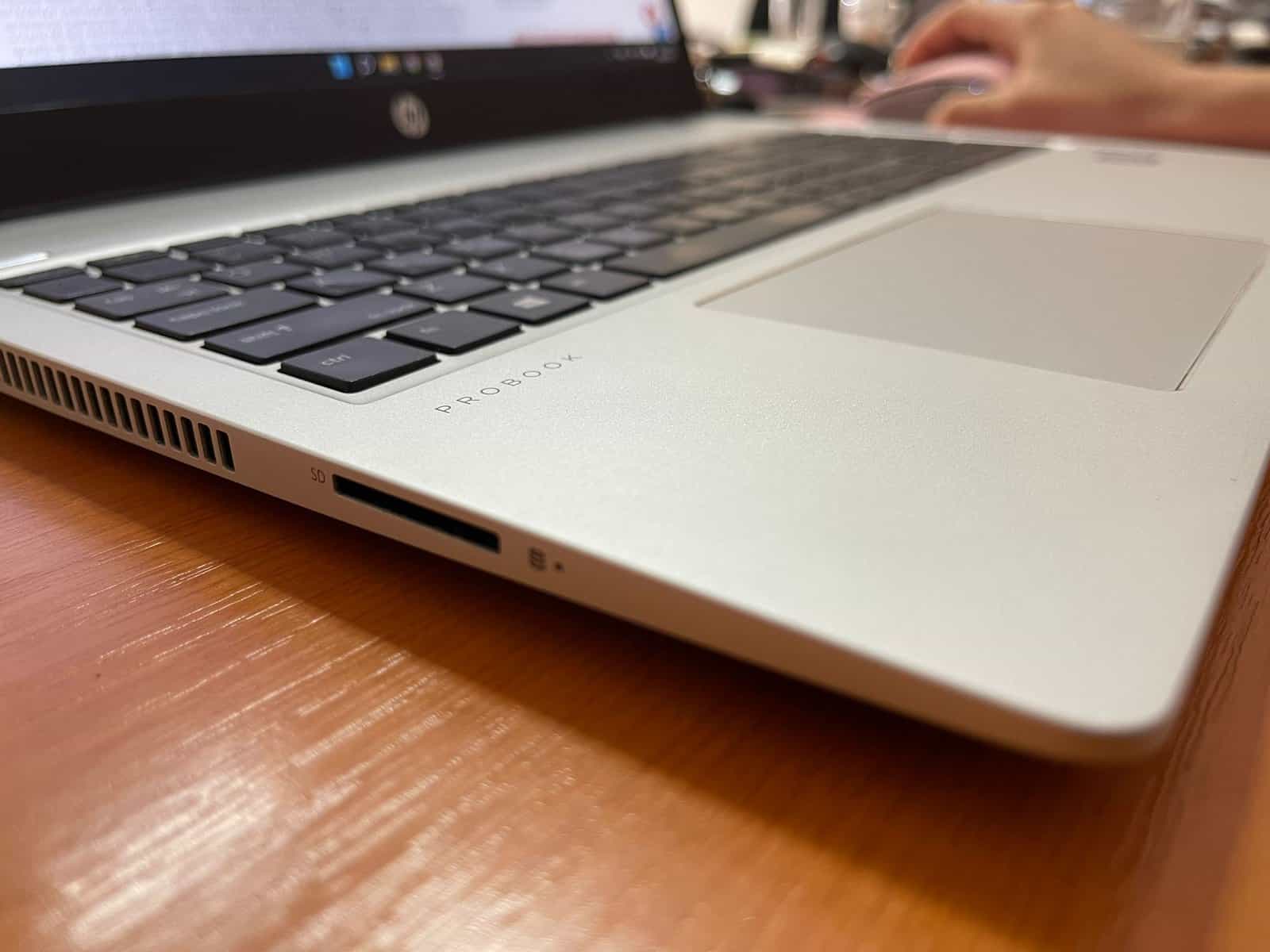 Comercianții vor putea folosi telefoane mobile drept case de marcat virtuale