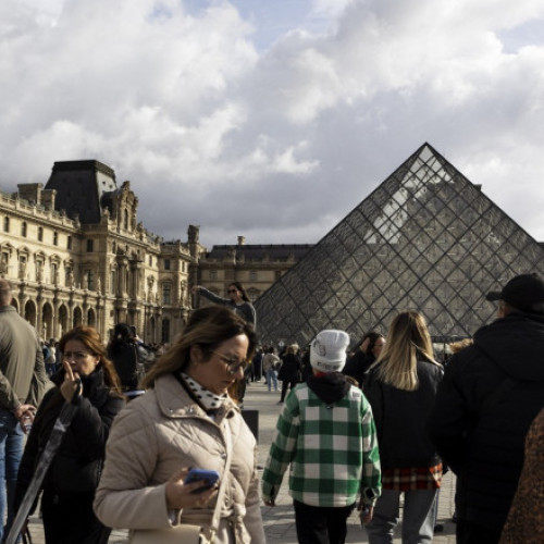 Greva la muzeul Luvru din Paris, nemulțumiri legate de renovări și tarifare pentru turiști