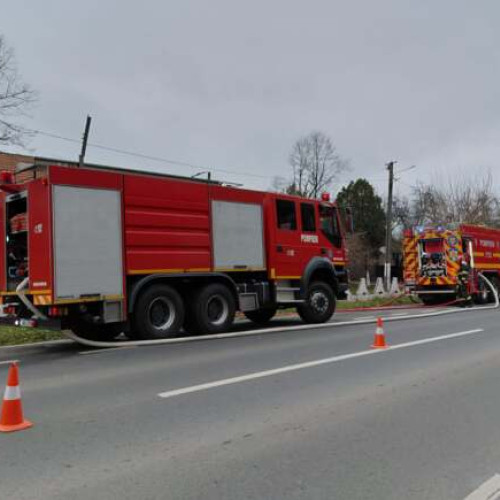 Incendiu la un imobil din Timiș: pompierii au intervenit rapid pentru stingere