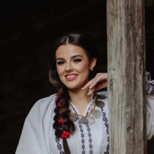 Bianca Opăriuc organizează un concert de colinde cu artiști locali și tineri interpreți