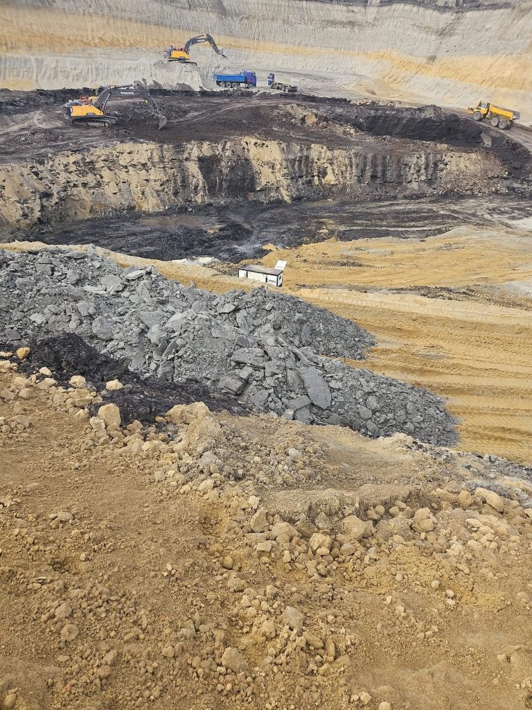 Controale în exploatările de cărbune din Motru relevă abateri grave de mediu