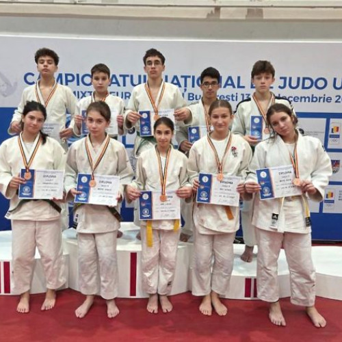 Sportivii CSM-CFR-CSȘ Ploiești au câștigat medalia de bronz la Finala Campionatelor Naționale de Echipe Mixt U14