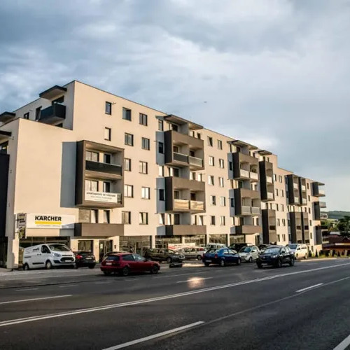 Locuitorii din Cluj-Napoca semnalează probleme grave de trafic și parcări ilegale