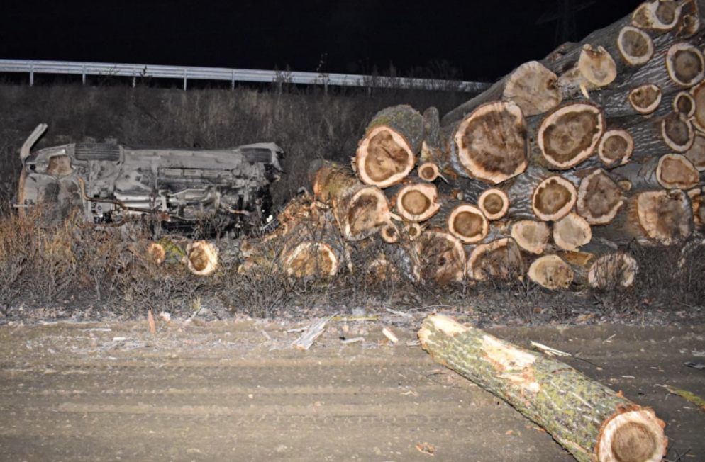 Tânăr de 19 ani a murit într-un accident grav la Sagna, Neamț