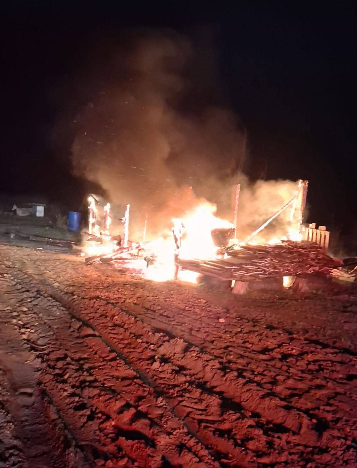 Cioban de 50 de ani a murit într-un incendiu la Comana