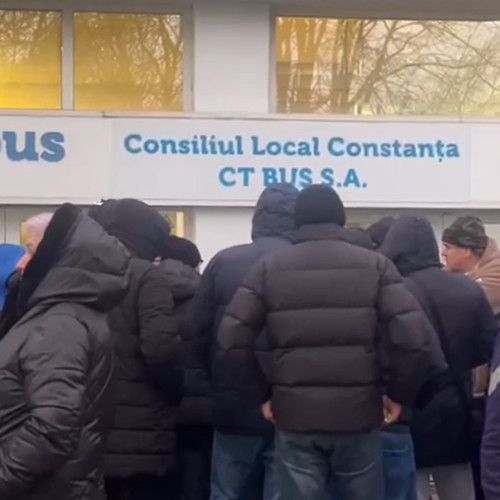 Angajații CT Bus din Constanța continuă protestul și cer demisia conducerii