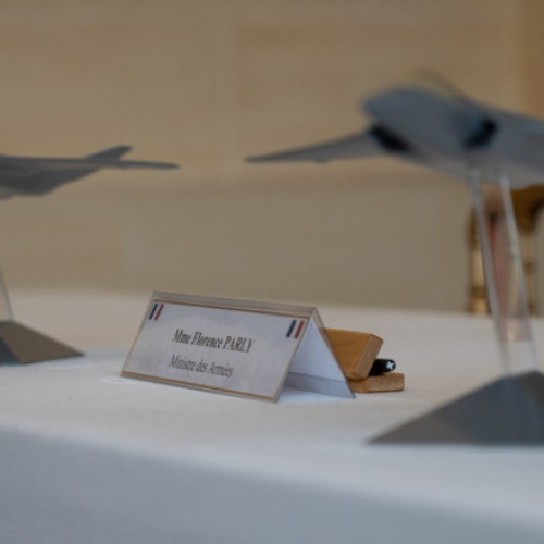 Programul franco-germano-spaniol FCAS întâmpină dificultăți după întâlnirea miniștrilor Apărării