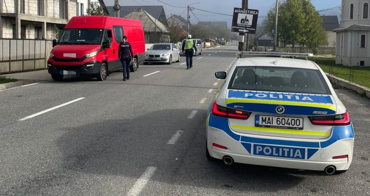 Un polițist a provocat un accident în Vișeu de Sus, fără victime